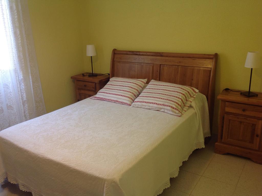 Holiday Home Can Clerc Osor ห้อง รูปภาพ